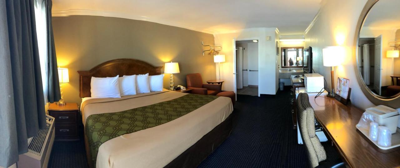 سان أنطونيو University Inn & Suites المظهر الخارجي الصورة