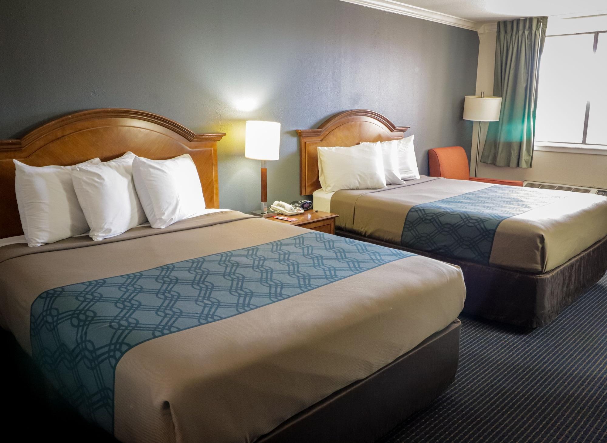سان أنطونيو University Inn & Suites المظهر الخارجي الصورة