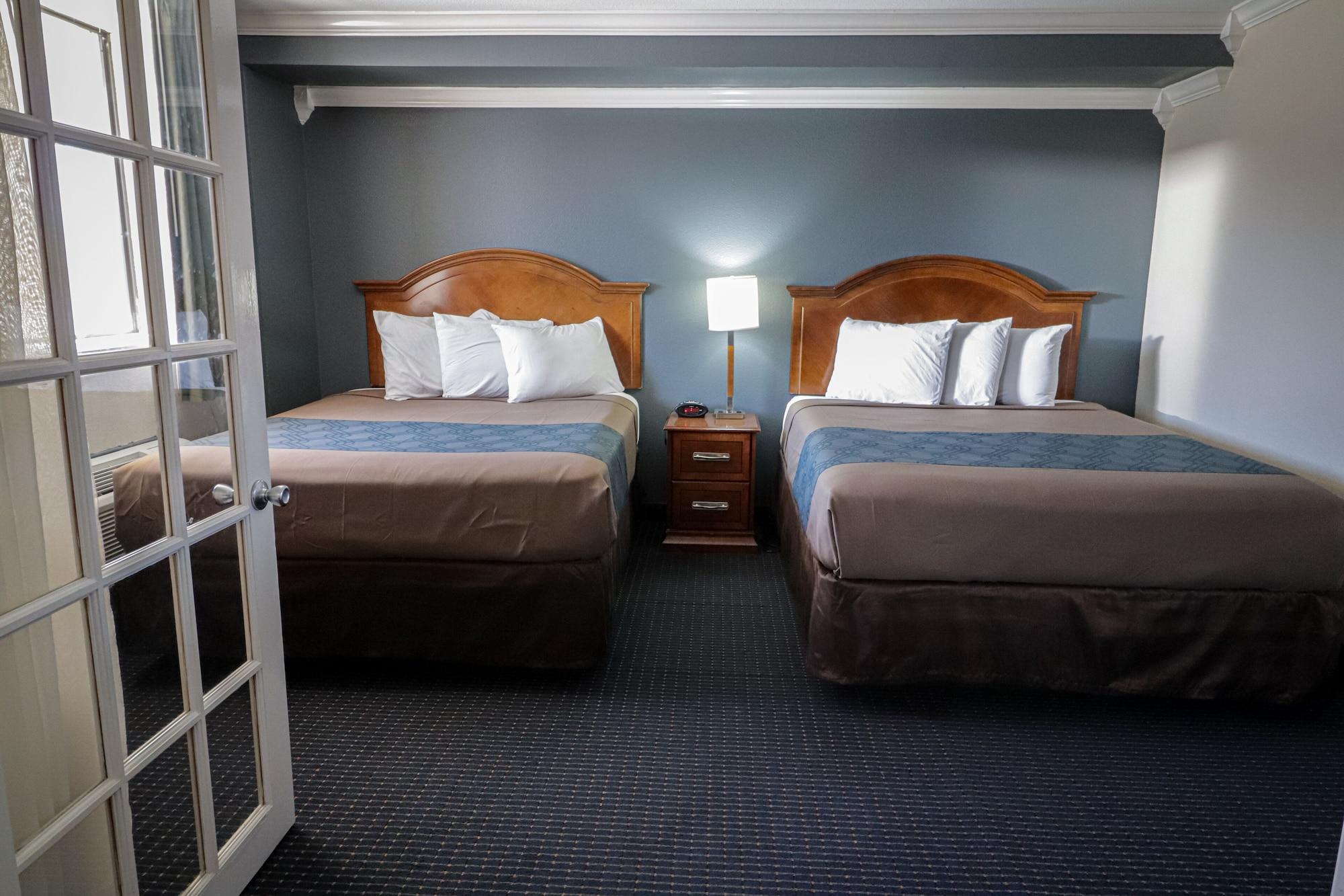 سان أنطونيو University Inn & Suites المظهر الخارجي الصورة