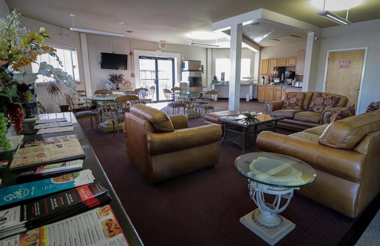 سان أنطونيو University Inn & Suites المظهر الخارجي الصورة
